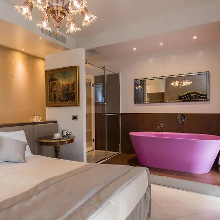 Guest house Locanda Leon Bianco On The Grand Canal Venice
