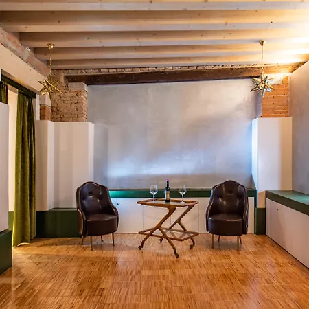 Guest house Locanda Leon Bianco On The Grand Canal 4*