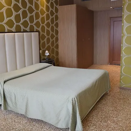 Leon Bianco On The Grand Canal بيت ضيافة البندقية