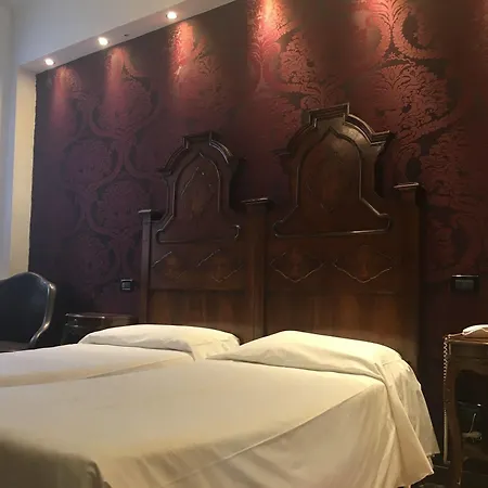 Guest house Locanda Leon Bianco On The Grand Canal Venice