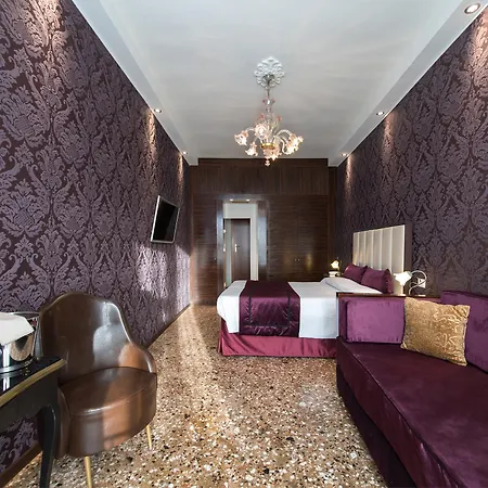 Gasthof Locanda Leon Bianco On The Grand Canal Venedig
