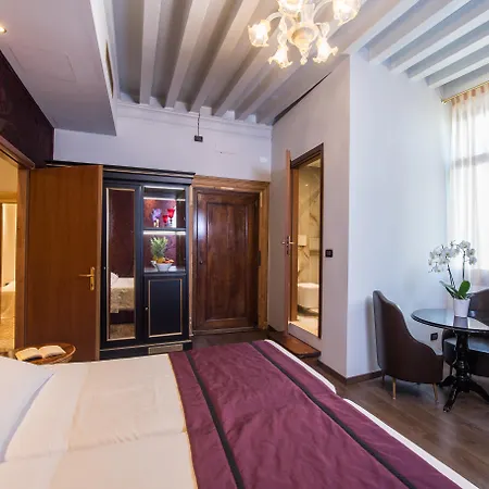 Gasthof Locanda Leon Bianco On The Grand Canal