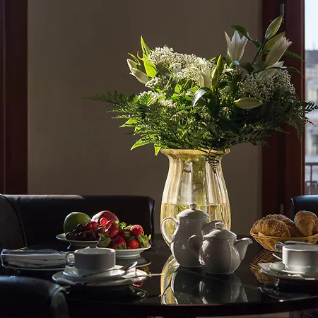 Locanda Leon Bianco On The Grand Canal Guest house