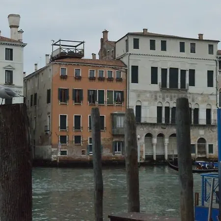Gasthof Locanda Leon Bianco On The Grand Canal Venedig