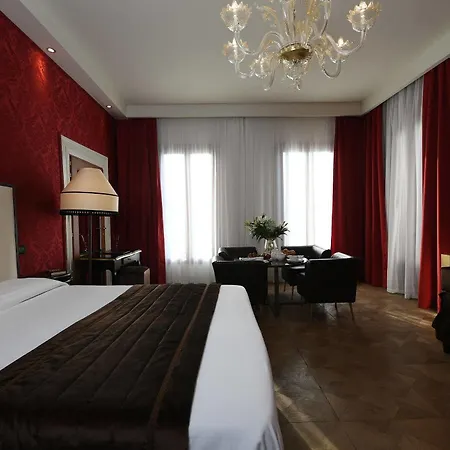 Locanda Leon Bianco On The Grand Canal Venedig