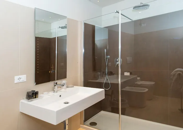 Leon Bianco On The Grand Canal 4*