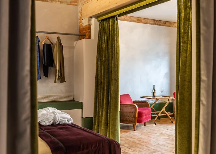 Leon Bianco On The Grand Canal Venecia