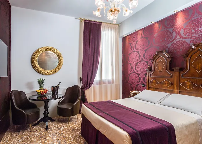 Pensión Leon Bianco On The Grand Canal 4*