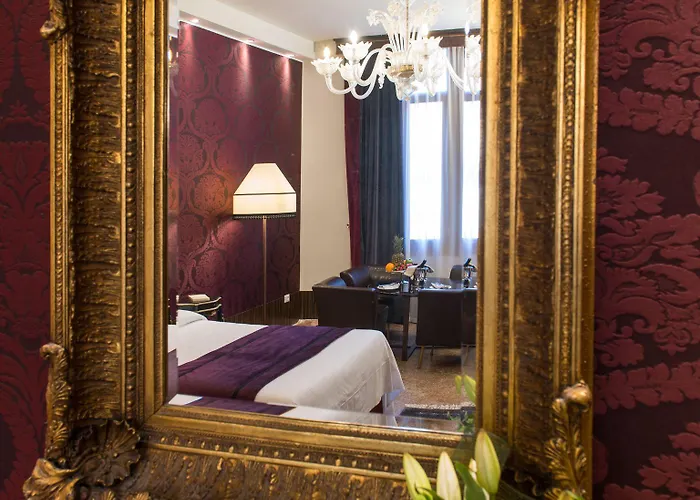 Leon Bianco On The Grand Canal Pensión 4*