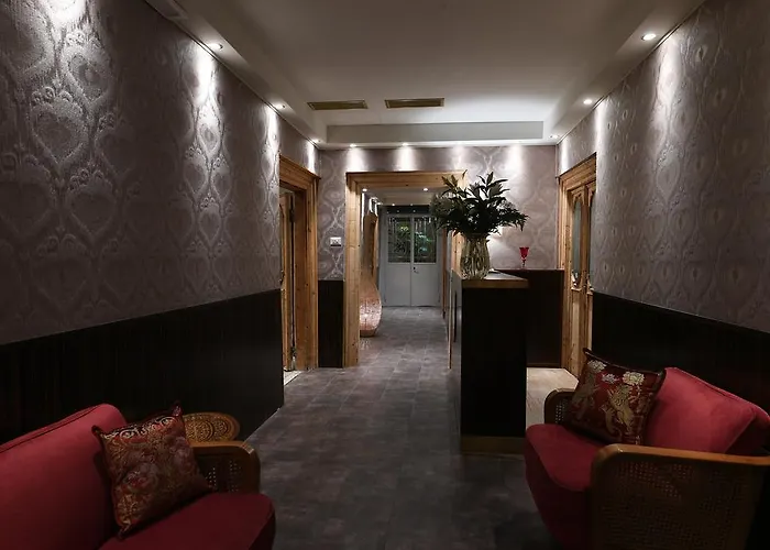 Leon Bianco On The Grand Canal